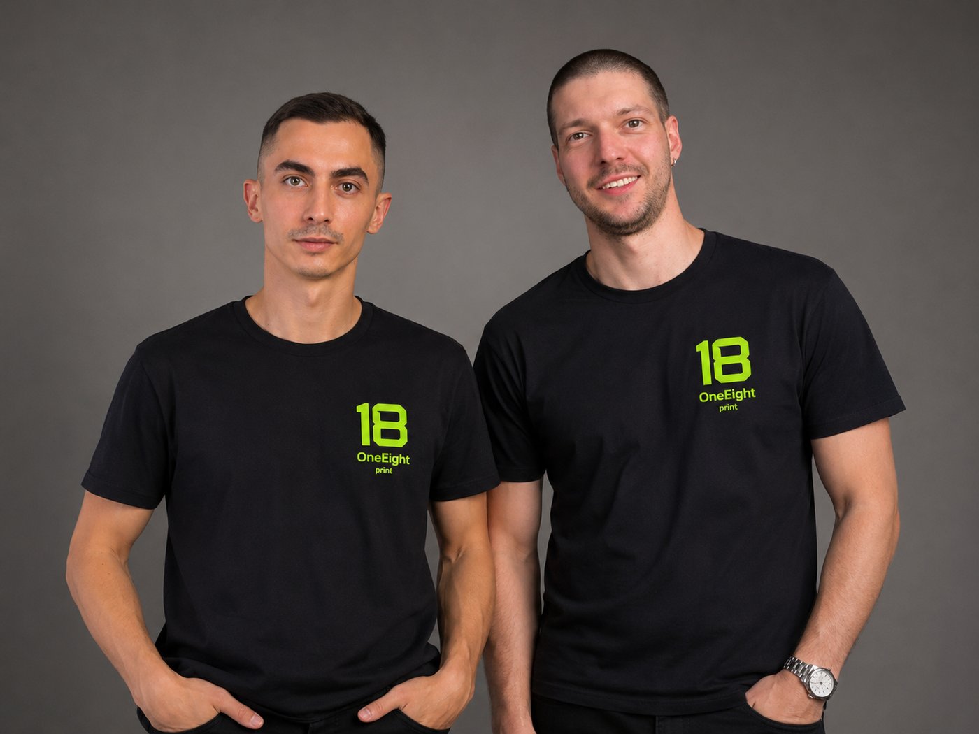 Андрій і Денис, засновники OneEight, у брендованих футболках студії
